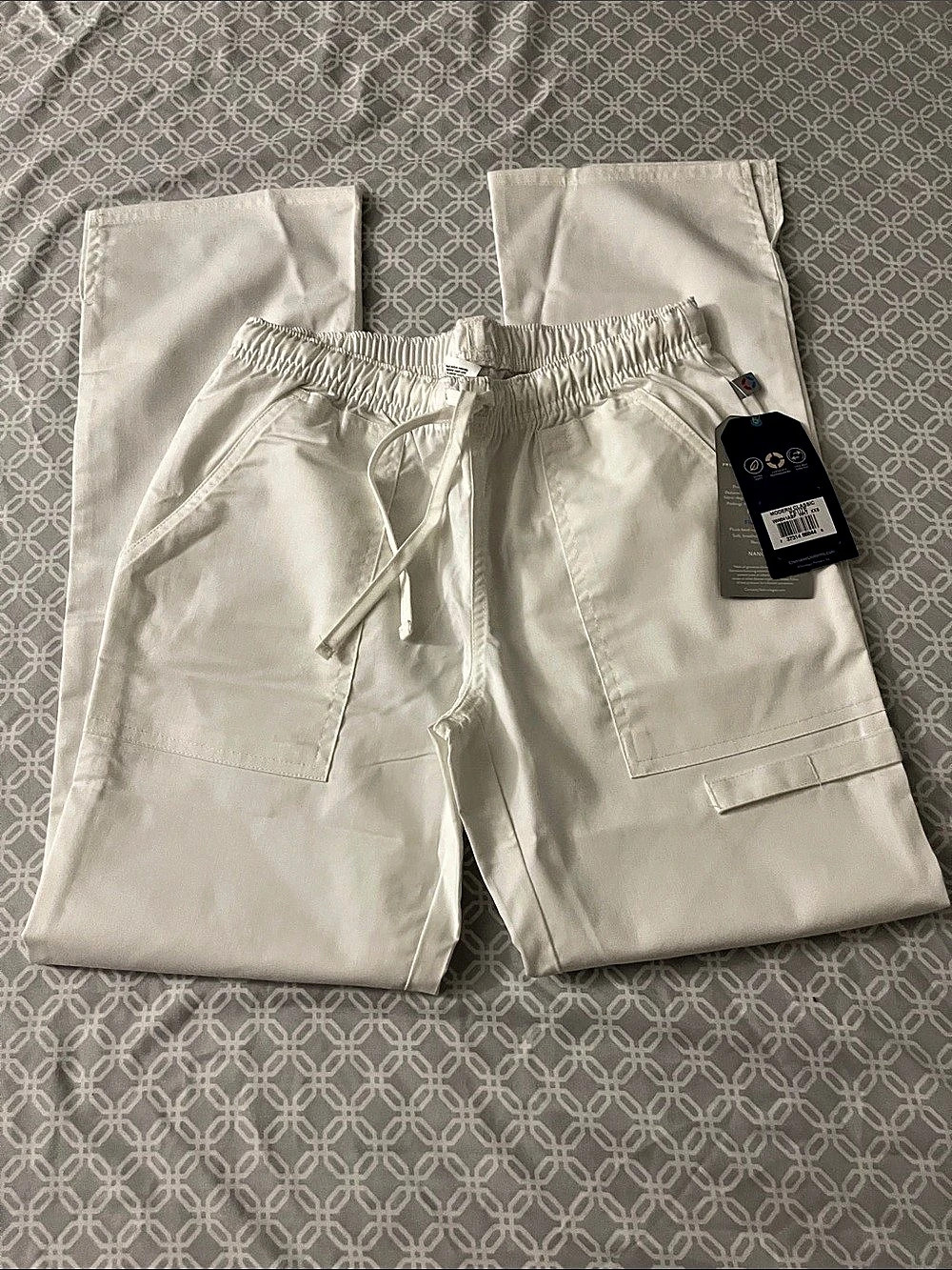 Cherokee Revolution Tech Men's petite XXS Cargo Pants in White NWT